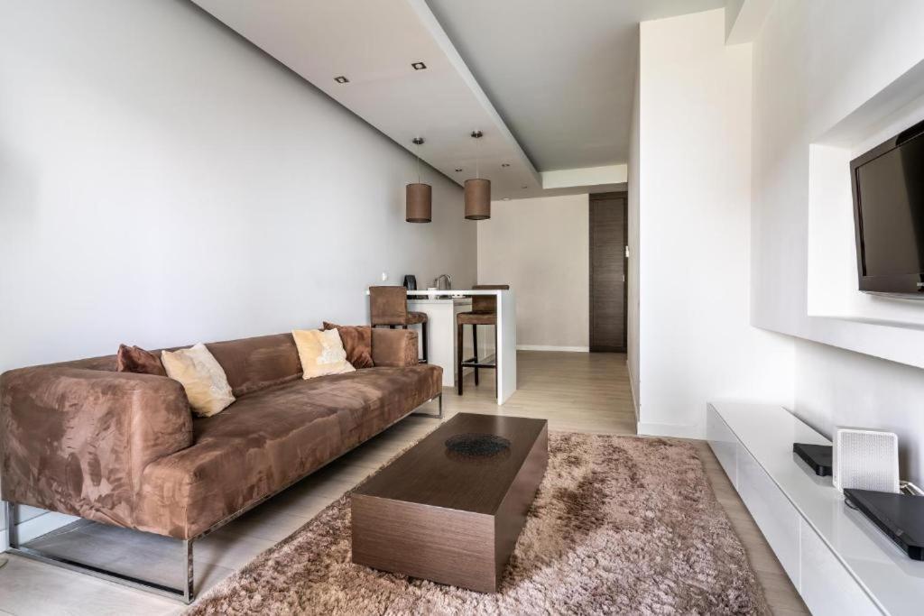 Platinum Tower - City Center - Golden Apartments Varsovie Extérieur photo