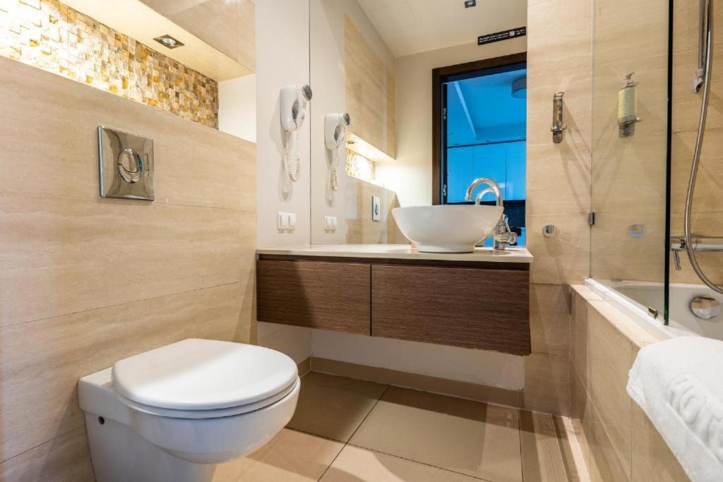 Platinum Tower - City Center - Golden Apartments Varsovie Extérieur photo