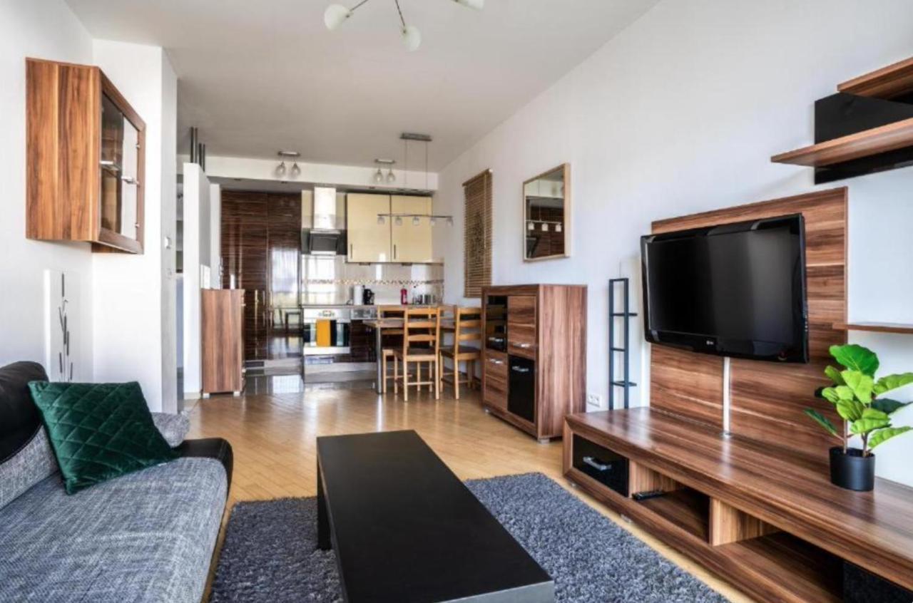 Platinum Tower - City Center - Golden Apartments Varsovie Extérieur photo