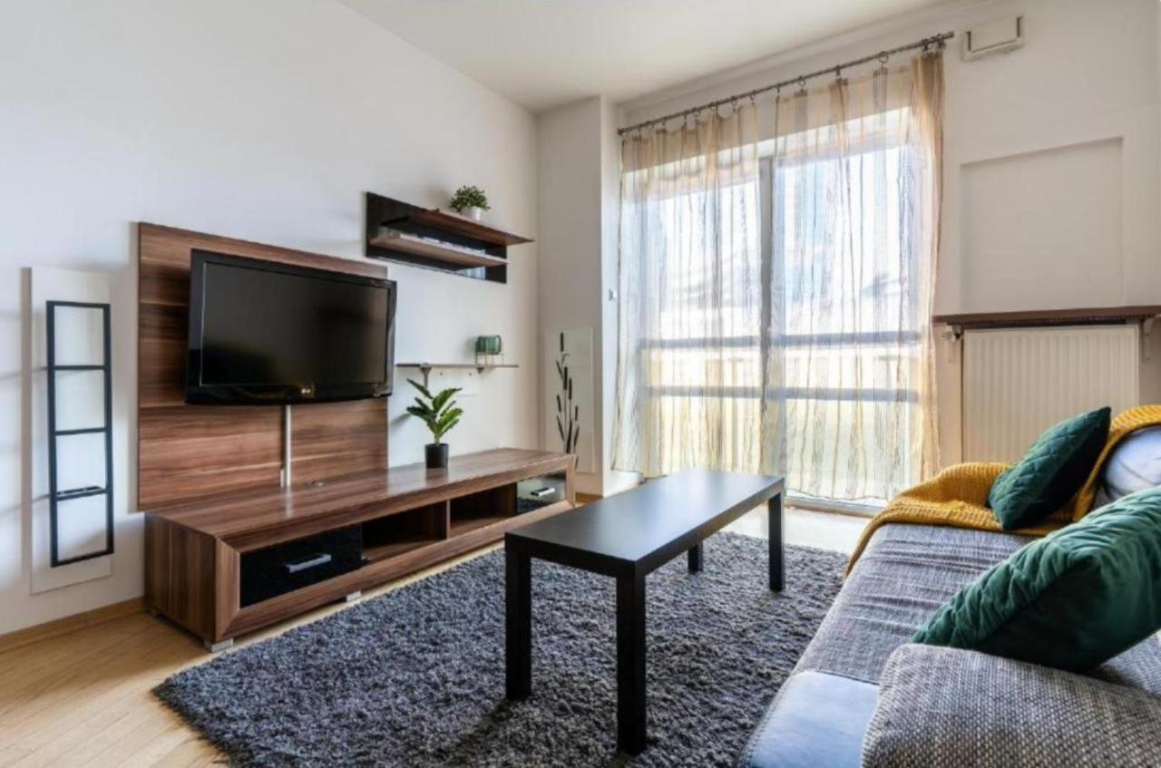 Platinum Tower - City Center - Golden Apartments Varsovie Extérieur photo
